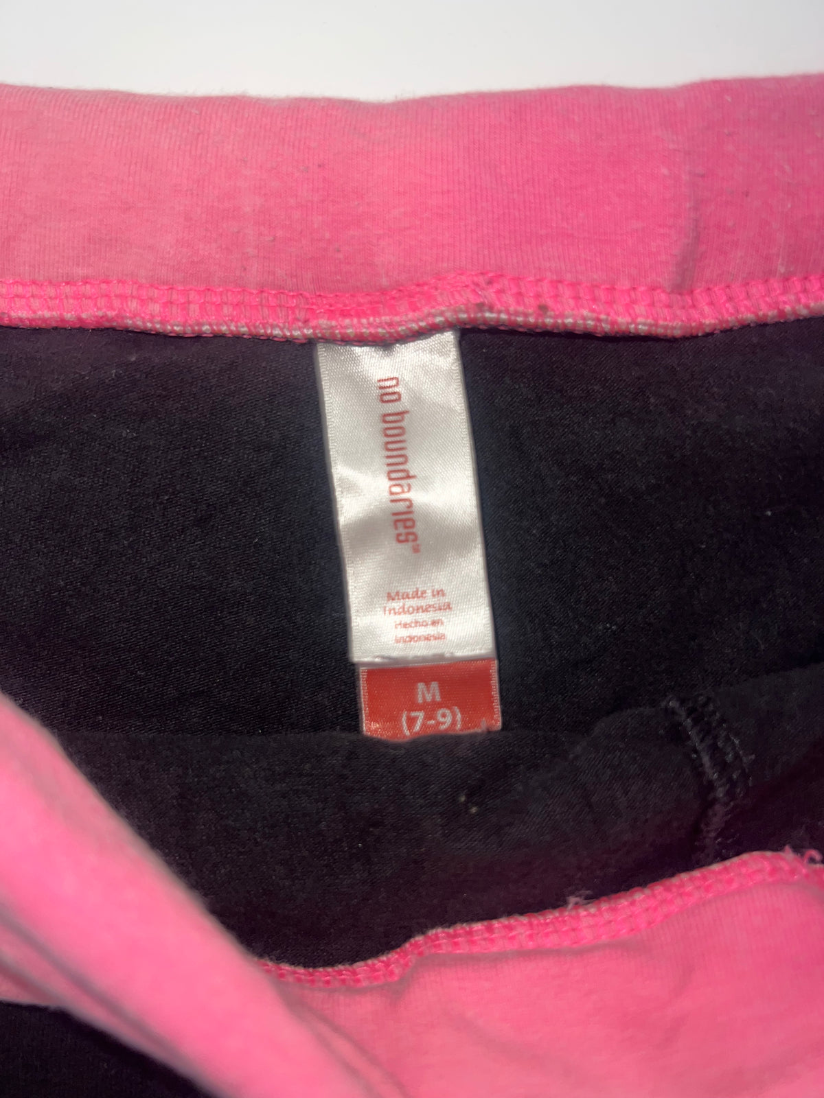 No boundaries shorts ￼